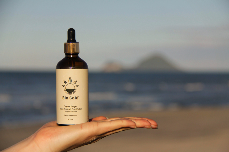 Why Bio Gold Is the Best Pine Pollen Tincture